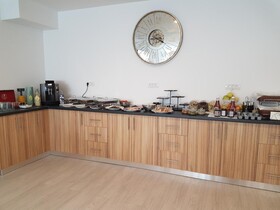 YMY Boutique Residence