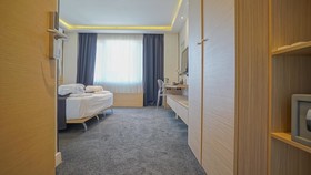Z Executive Boutique