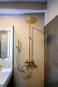 Elitte Inn & Suites