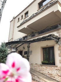 Aviator Boutique Hotel