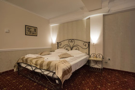 Aviator Boutique Hotel