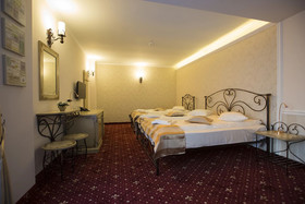 Aviator Boutique Hotel