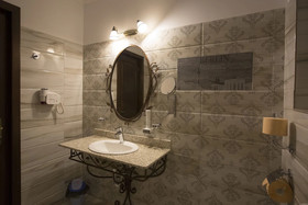 Aviator Boutique Hotel