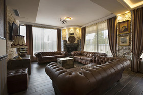 Aviator Boutique Hotel