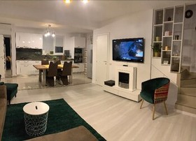 Villa Grey Residence