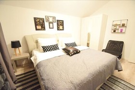 Villa Grey Residence