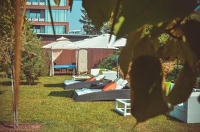 Sky Blue Hotel & Spa