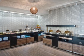 Sky Blue Hotel & Spa
