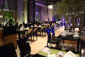 Sky Blue Hotel & Spa