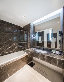 Sky Blue Hotel & Spa