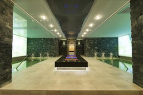 Sky Blue Hotel & Spa