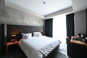 Aniroc Signature Hotel