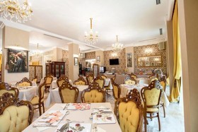 The Arlington Hotel