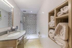 Hampton by Hilton Iasi