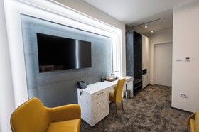 Alive Hotel
