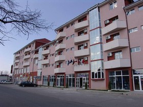 Class Hotel