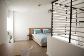 Friends Residence