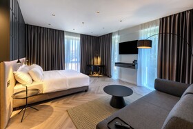 Luna Residence