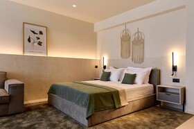 Alezzi Infinity Aparthotel & Spa
