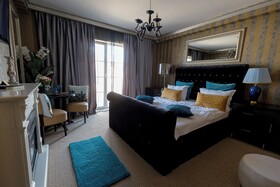 4Play Gentlemen's Club - Hotel Boutique