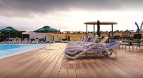 Blaxy Premium Resort