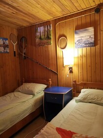 Cabana Fantanita Cu Brazi