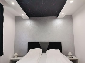 Airport Apartments