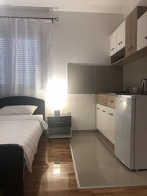 Airport Rest Apartments