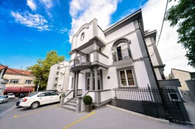 Hotel Mint