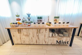 Hotel Mint