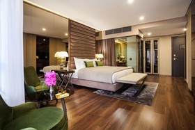 Saint Ten Hotel