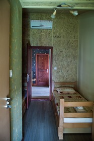 San Art Floating Hostel