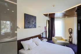 Best Western My Place Hotel
