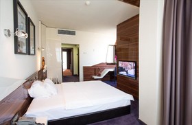 Best Western My Place Hotel