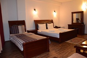 Denis Hotel