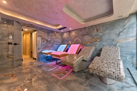 Golden Panorama Wellness & Spa