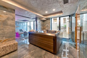Golden Panorama Wellness & Spa