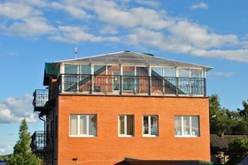 Lubov Hotel