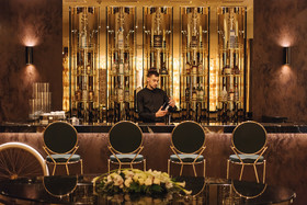 Crystal House Suite Hotel & Spa
