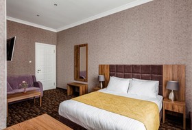 Florinn Hotel