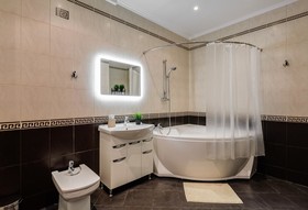 Florinn Hotel