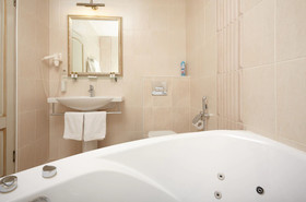 Kroshka Enot Hotel