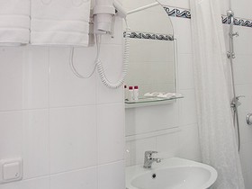 B60 Hotel