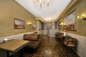 Angelina Hotel