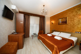 Angelina Hotel