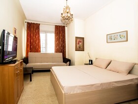 ApartLux Kremlyovskaya