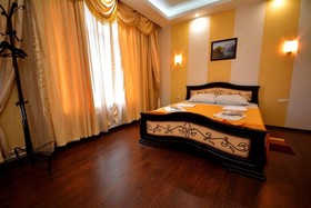 Aviator Hotel