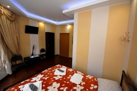 Aviator Hotel