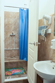 ArtCapsule Hostel