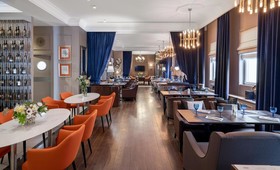 Chekhoff Hotel Moscow Curio Collection by Hilton
